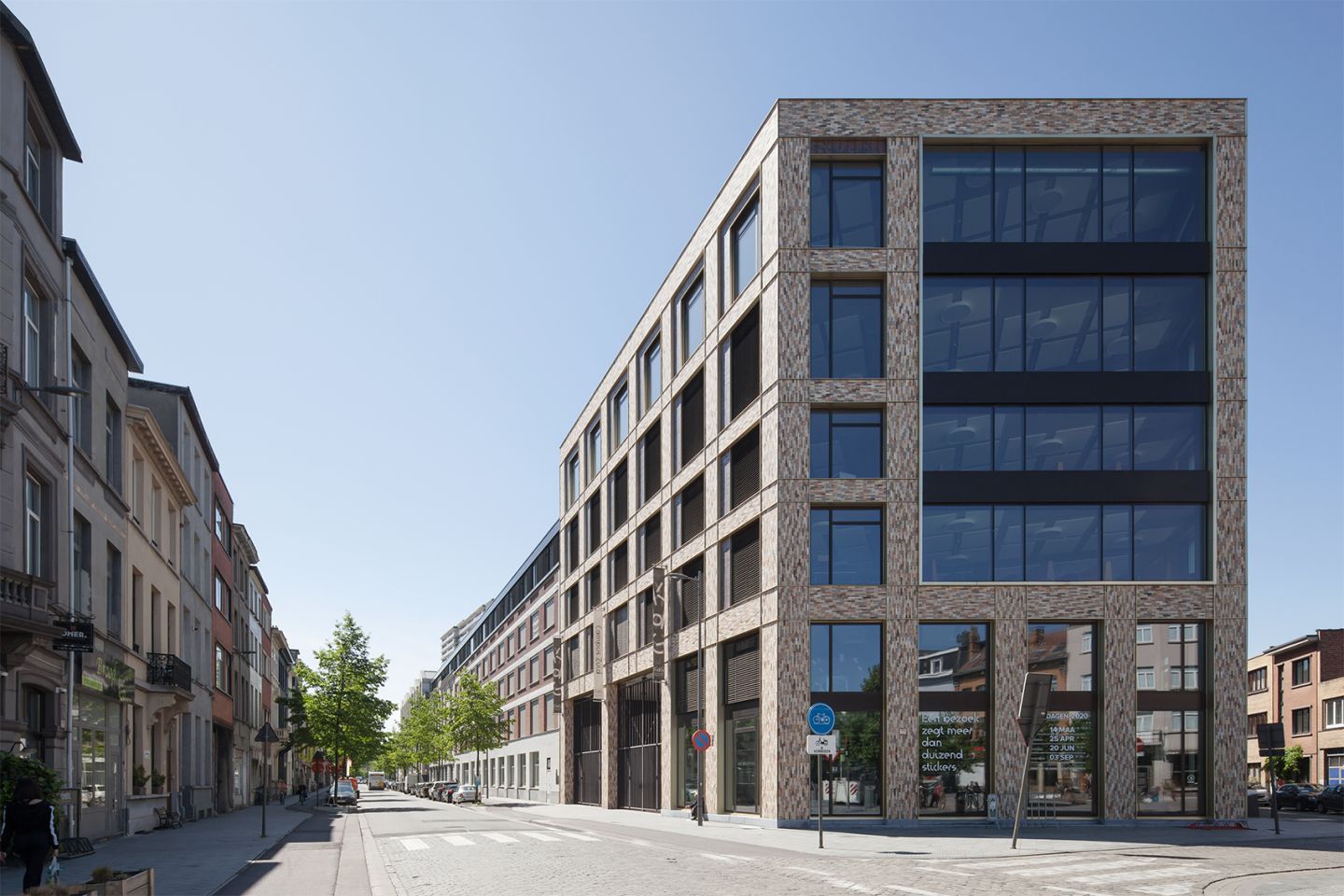 Verken de Pracht van Antwerpen-Zuid: Cultuur, Geschiedenis en Culinaire Hoogstandjes