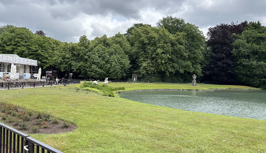 Ontdek de Levendigheid van Deurne, België: Een Culturele Verkenning