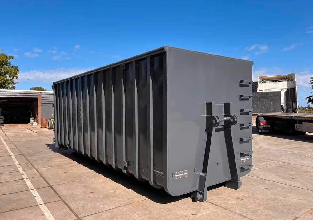 Efficiënte Opslag en Transport: De Voordelen van een 40 Kuub Container